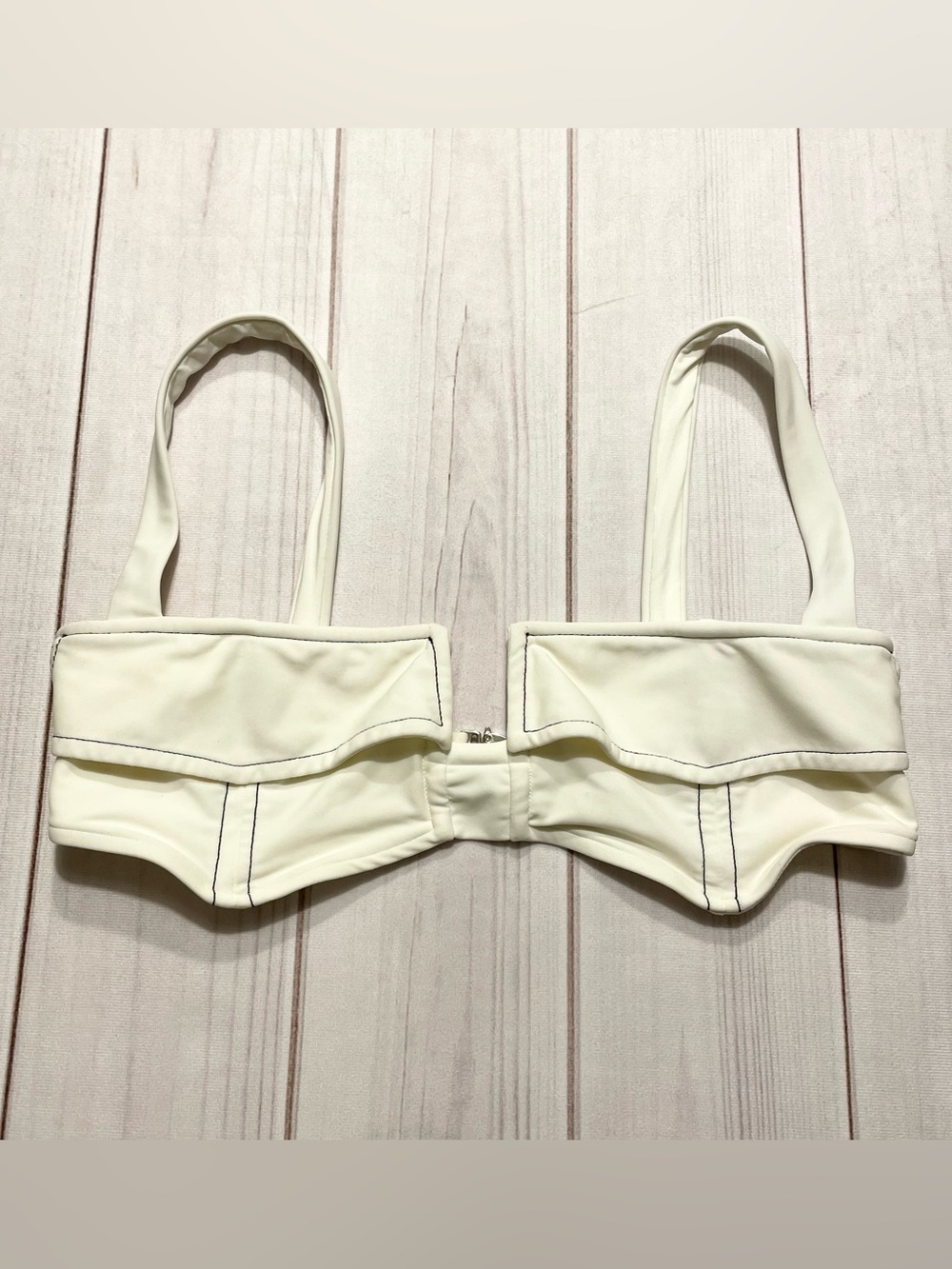 Devon Windsor Bikini Top Women’s M White Cream Faux Front Pocket Swim Designer - Picture 2 of 10